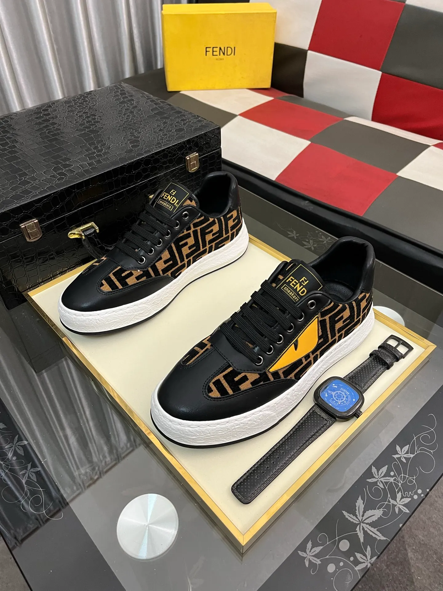 Men's shoes 💰420⌚️⌚️FENDI "Fendi" P480 Regular size: 38-44 (casual shoes) Product materials: Selected cowhide upper, soft sheepskin lining; original outsole. 4️⃣colors available